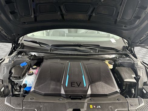 Used 2024 Hyundai Ioniq 5 SE image 33