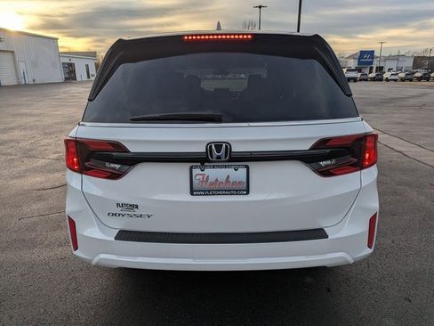 New 2026 Honda Odyssey EX-L image 8