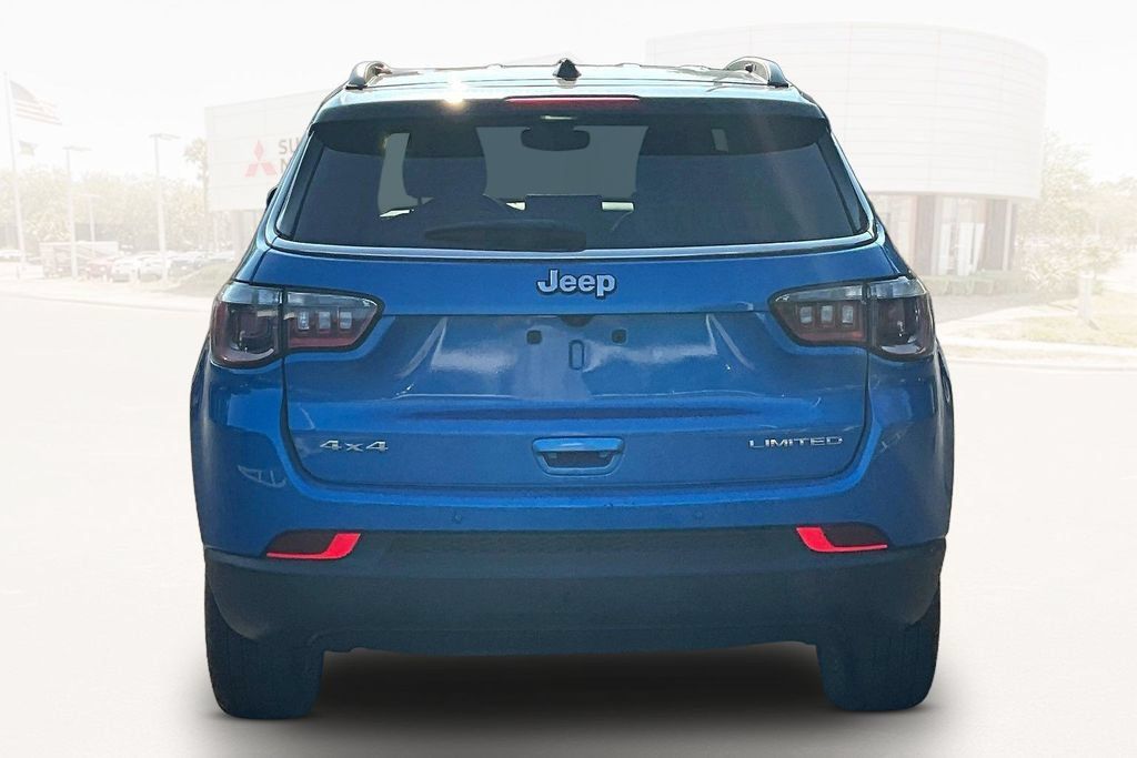Used 2025 Jeep Compass Limited AWD/4WD image 5