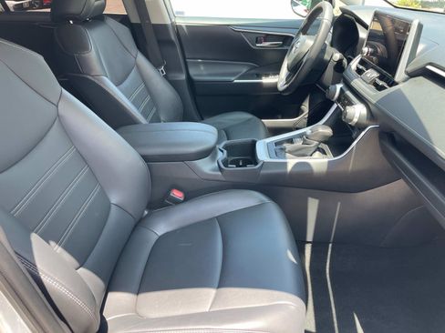 Used 2024 Toyota RAV4 XLE Premium image 22