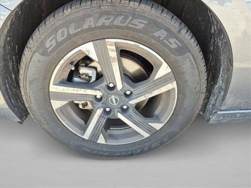 Used 2025 Nissan Sentra SV FWD image 12