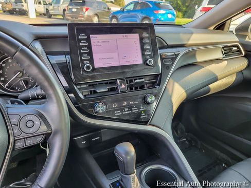 Used 2023 Toyota Camry SE FWD image 22