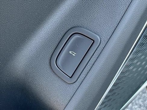 New 2027 Buick Enclave Preferred w/ Power Package FWD image 26