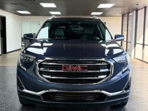 Used 2019 GMC Terrain SLT w/ Preferred Package image 4