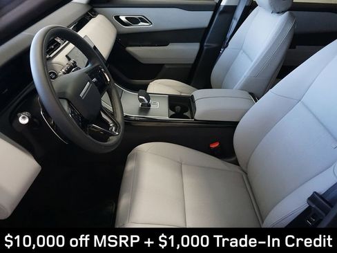 New 2025 Land Rover Range Rover Velar Dynamic SE image 19