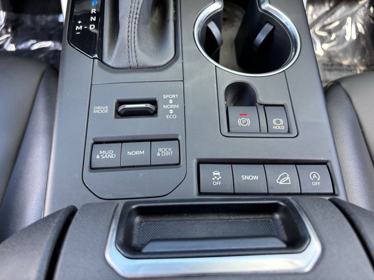 Used 2021 Toyota Highlander XLE AWD/4WD image 26