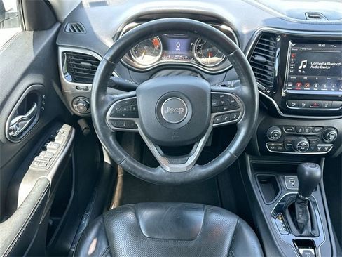 Used 2019 Jeep Cherokee Limited w/ Technology Group image 13