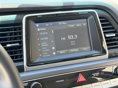 Used 2018 Hyundai Sonata Limited FWD image 26
