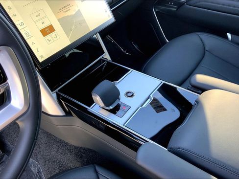 New 2026 Land Rover Range Rover SE AWD/4WD image 10