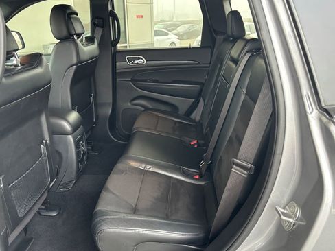 Used 2021 Jeep Grand Cherokee Laredo X image 23