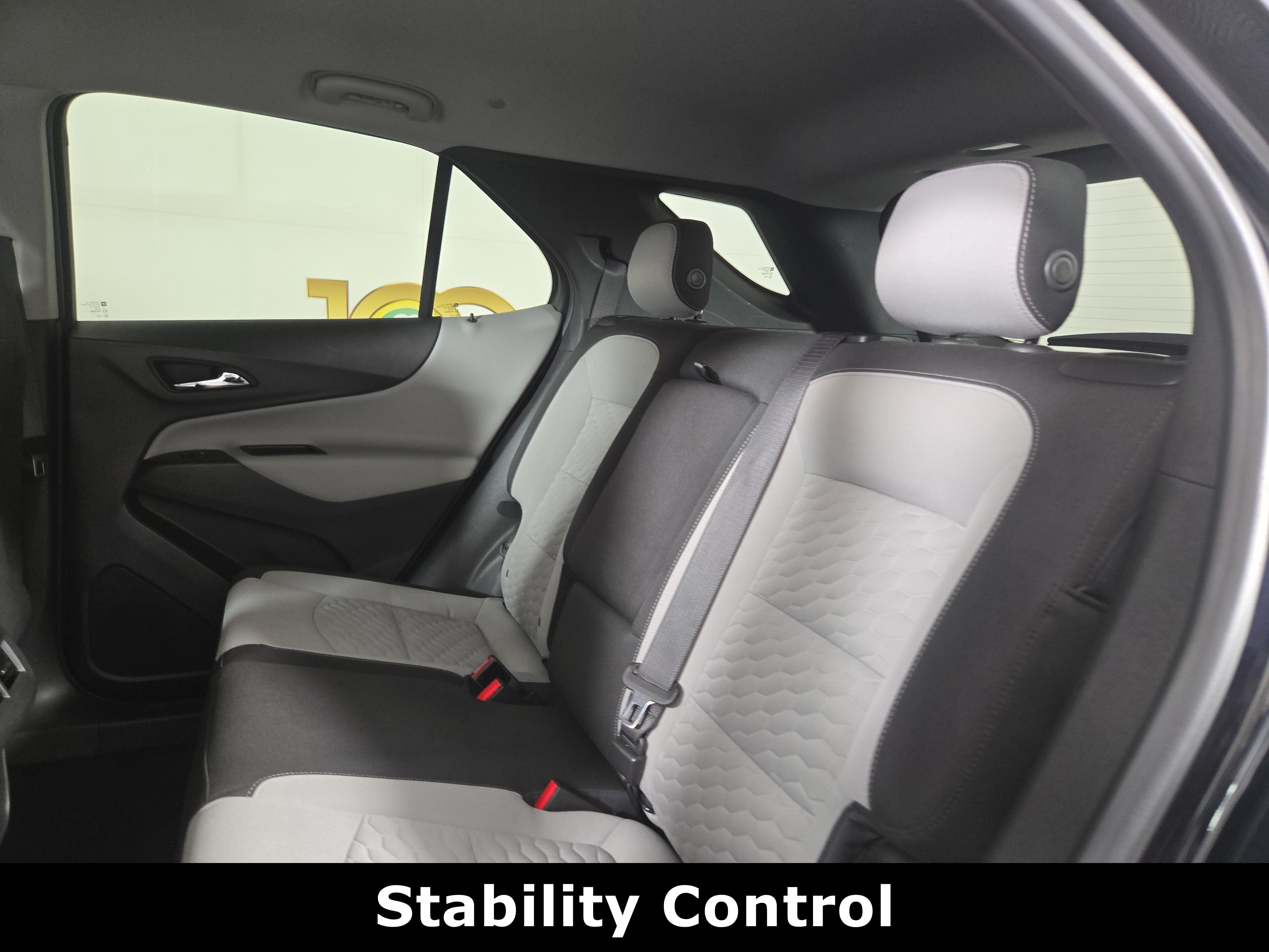 Used 2020 Chevrolet Equinox LS w/ LS Convenience Package FWD image 12