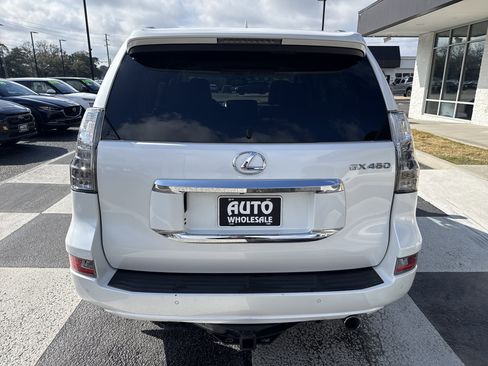 Used 2014 Lexus GX 460 Luxury image 4