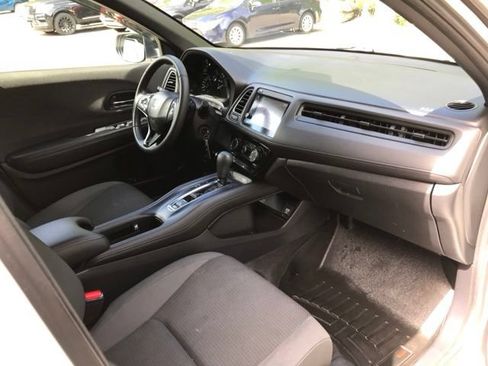 Used 2020 Honda HR-V Sport image 14