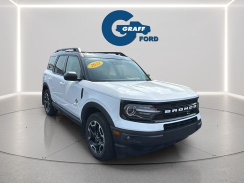 Used 2023 Ford Bronco Sport Outer Banks w/ Tech Package AWD/4WD image 11