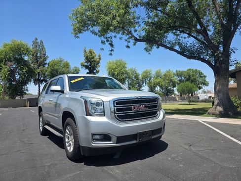 Used 2016 GMC Yukon SLT AWD/4WD image 1
