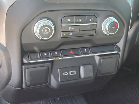 Used 2024 GMC Sierra 1500 Pro AWD/4WD image 21