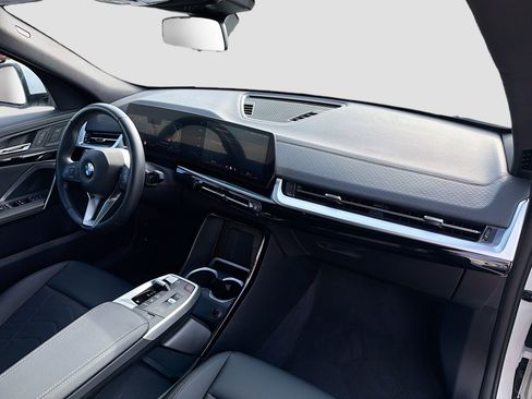 Certified 2025 BMW X2 xDrive28i w/ Convenience Package image 15