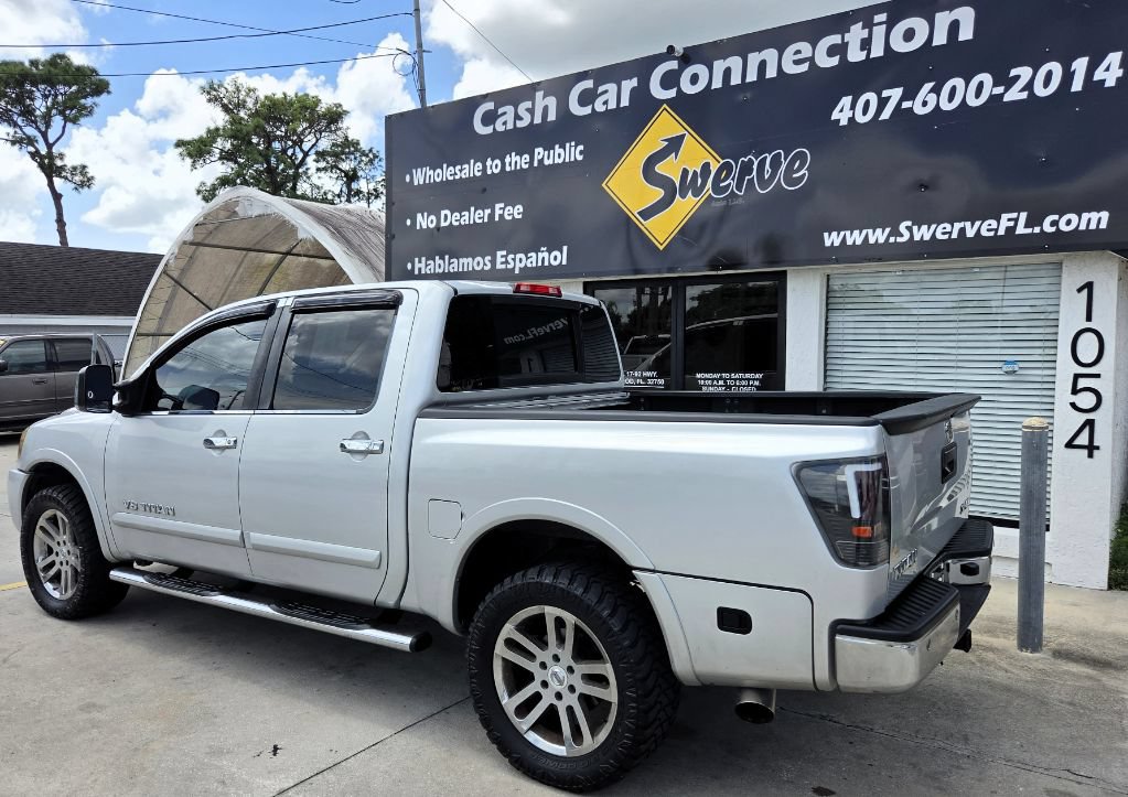 Used 2014 Nissan Titan SL AWD/4WD image 8
