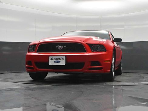 Used 2014 Ford Mustang Convertible w/ Equipment Group 102A RWD image 39