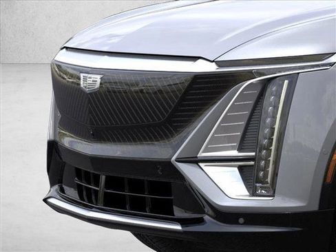 New 2026 Cadillac Lyriq Luxury image 13