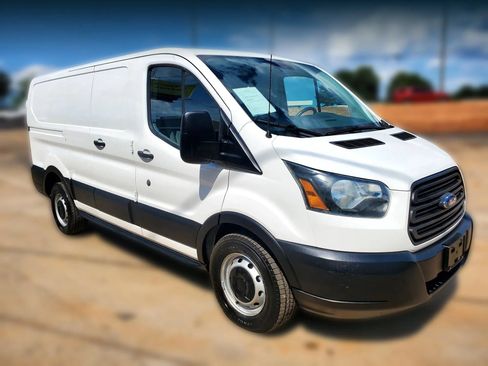Used 2015 Ford Transit 150 130 Low Roof RWD image 12