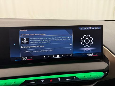 Used 2025 BMW X3 xDrive30i w/ Premium Package image 22