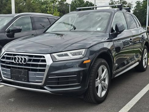 Used 2019 Audi Q5 2.0T Premium Plus w/ Premium Plus Package AWD/4WD image 1