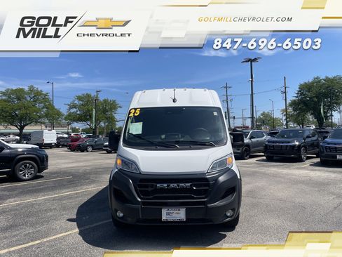 Used 2025 RAM ProMaster 2500 w/ Convenience Group FWD image 3