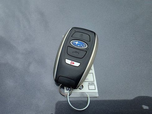 Used 2018 Subaru Outback 2.5i Limited AWD/4WD image 10