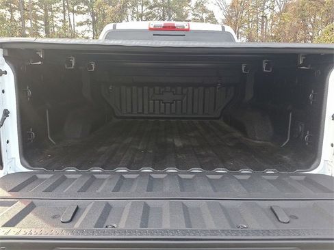 Certified 2025 Chevrolet Colorado ZR2 w/ Technology Package image 31