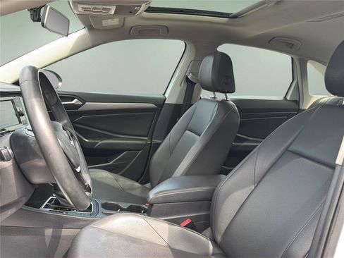 Used 2020 Volkswagen Jetta SE FWD image 24