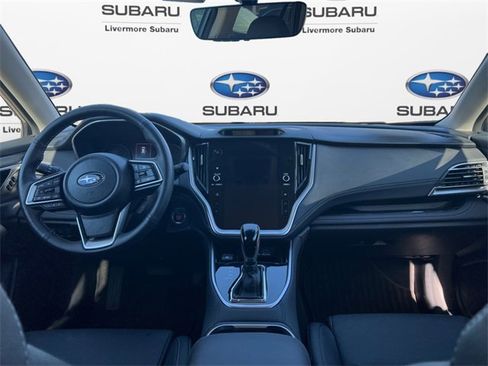 Used 2025 Subaru Outback Limited image 12