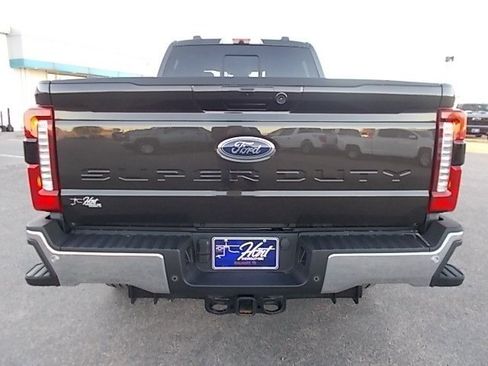 Used 2024 Ford F350 Lariat image 3