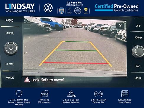 Certified 2022 Volkswagen Tiguan SE R-Line image 17