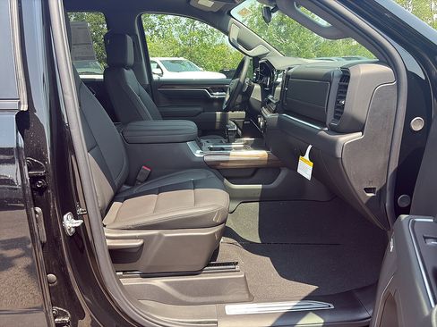 New 2026 Chevrolet Silverado 1500 RST AWD/4WD image 15