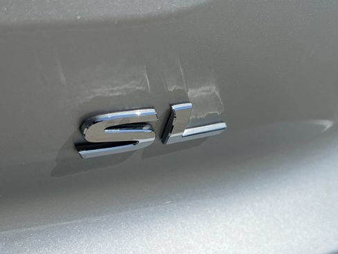 Used 2025 Nissan Pathfinder SL FWD image 5
