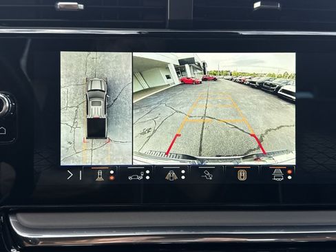 Used 2024 GMC Sierra 1500 Denali Ultimate AWD/4WD image 9