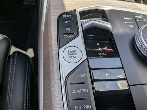 Used 2025 BMW 330i Sedan RWD image 27