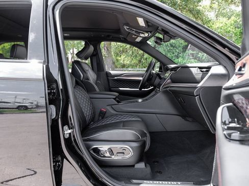 Used 2022 Jeep Grand Cherokee Summit image 48