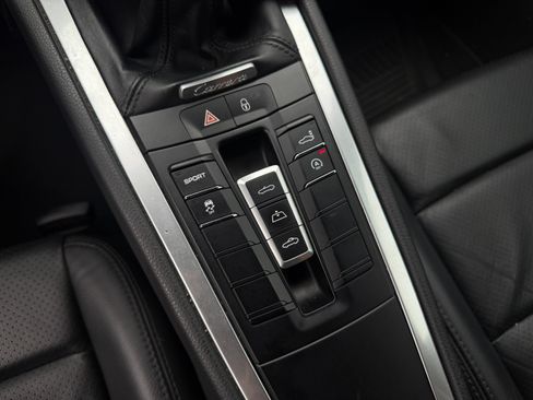 Used 2014 Porsche 911 Carrera RWD image 28