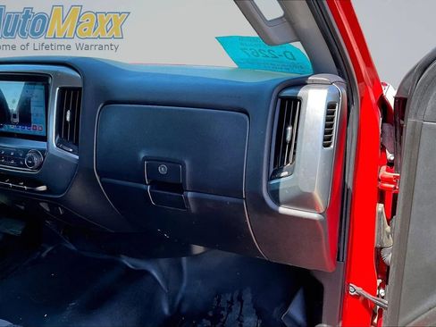 Used 2019 Chevrolet Silverado 1500 LT AWD/4WD image 23