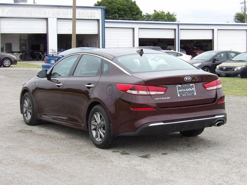 Used 2019 Kia Optima LX FWD image 8