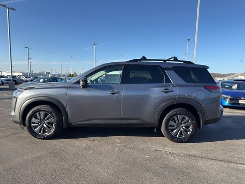 New 2026 Nissan Pathfinder SV image 8