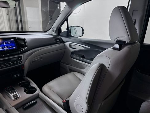 Used 2023 Honda Ridgeline RTL image 21