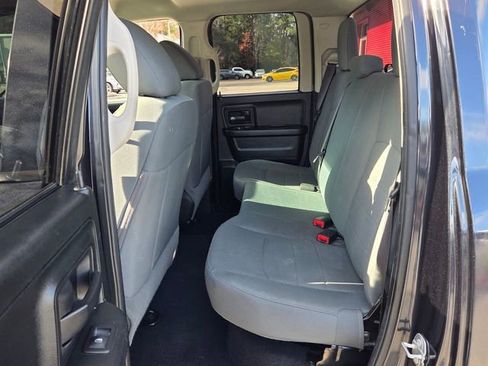 Used 2017 RAM 1500 Express image 10