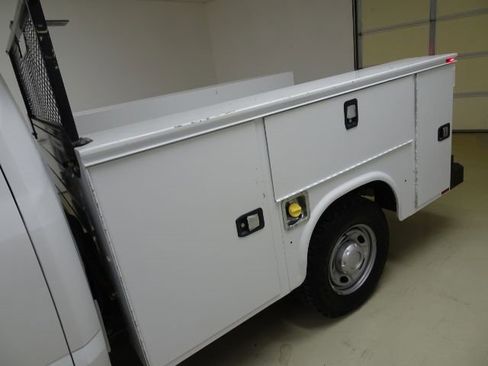 Used 2019 Ford F250 XL w/ Power Equipment Group image 18