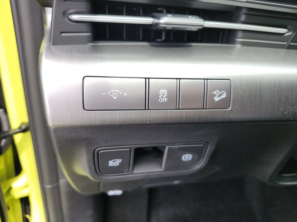 New 2026 Hyundai Kona Limited FWD image 32