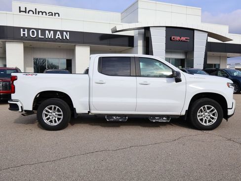 Used 2021 Chevrolet Silverado 1500 RST image 2