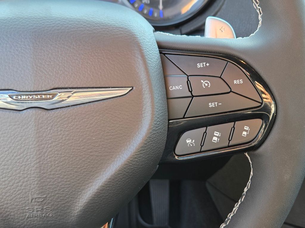 Used 2023 Chrysler 300 S w/ Comfort Group RWD image 27