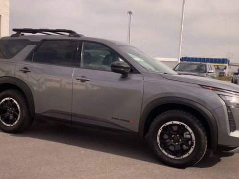 Used 2026 Nissan Pathfinder Rock Creek AWD/4WD image 3